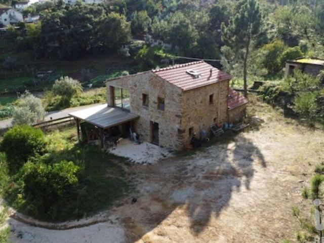 Casa T1 em Aguda de 100,00 m²