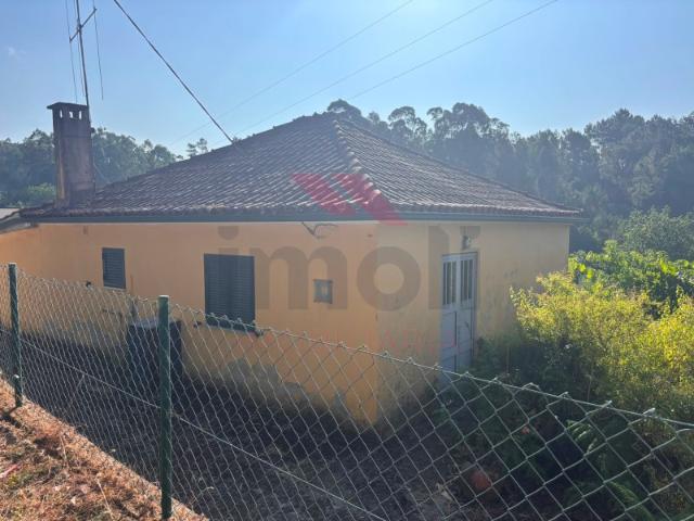 Casa T2 para venda em São Jorge
