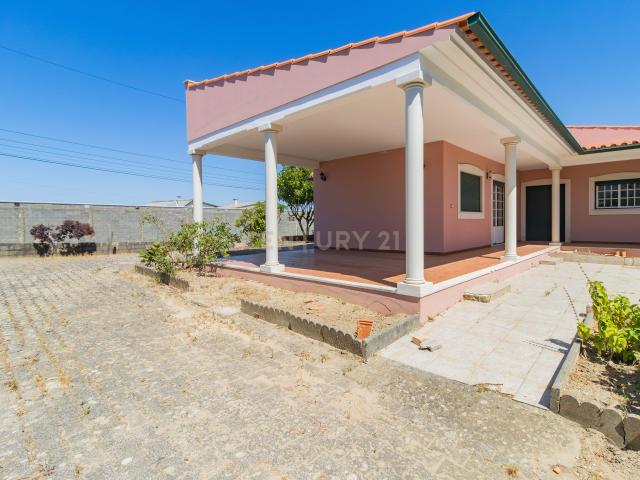 Casa T3+1 com Vista Panorâmica em Leiria, Marrazes e Barosa