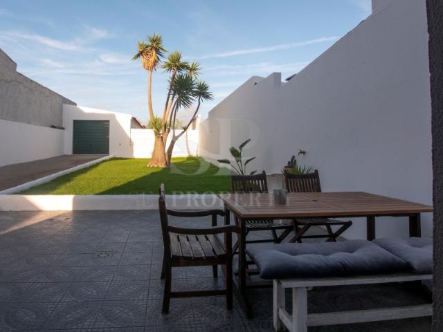 Casa T3 convertível em T4 para Alugar Ferrel | Muito Perto da Praia do Baleal e de Outras Praias da Região | Zona Muito Calma