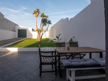 Casa T3 convertível em T4 para Alugar Ferrel | Muito Perto da Praia do Baleal e de Outras Praias da Região | Zona Muito Calma