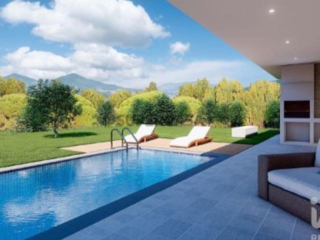 Casa T3 em Outeiro da Cortiçada e Arruda dos Pisões de 293,00 m²