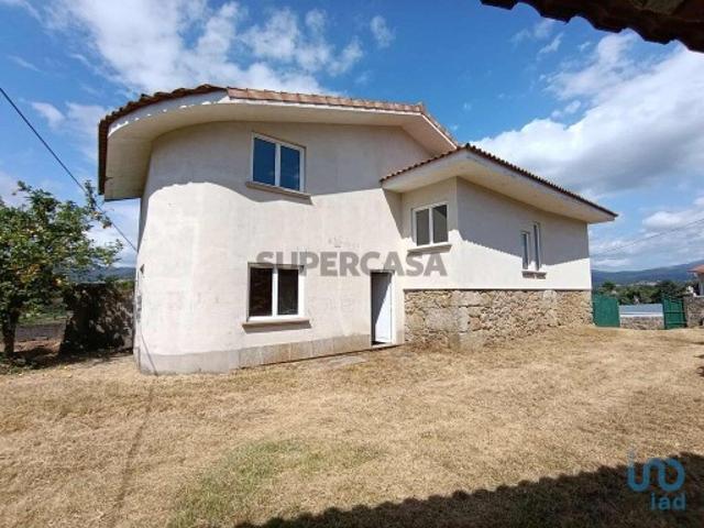 Casa T3 em Bela de 203,00 m²