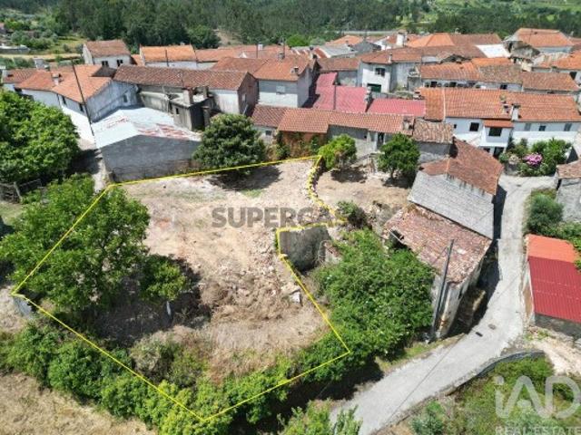 Casa T3 em Lamas de 168,00 m²