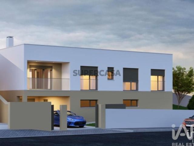 Casa T3 em Silveira de 289,00 m²