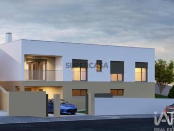 Casa T3 em Silveira de 289,00 m²