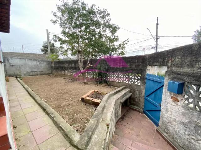 Casa Térrea à venda com 325 m2 3 quartos em Jardim da Pedreira São Paulo SP
