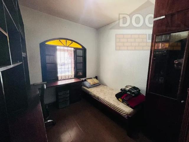 Casa térrea à venda em Taboão da Serra SP, Chácara Agrindus, 3 quartos, 1 suíte, 2 salas, 3 banheiro
