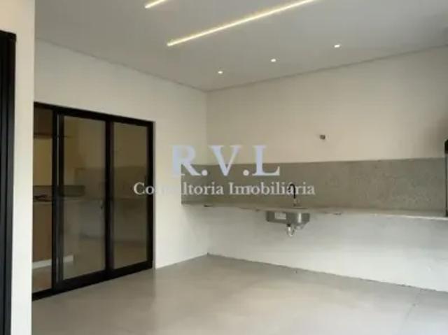 Casa térrea à venda em Atibaia SP, Vila Petrópolis! 3 suítes, 2 salas, 4 banheiros, 2 vagas, 200 m²