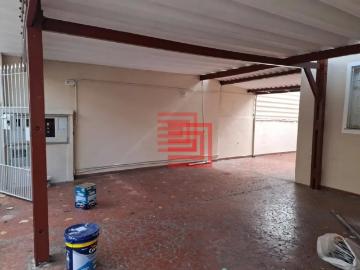 Casa térrea disponível para locação na Vila Margarida