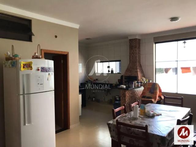 Casa térrea na rua 3 dormitórios/suite