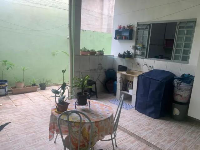 Casa térrea Residencial Bosque dos Ipês 2 Dormitórios 126m²