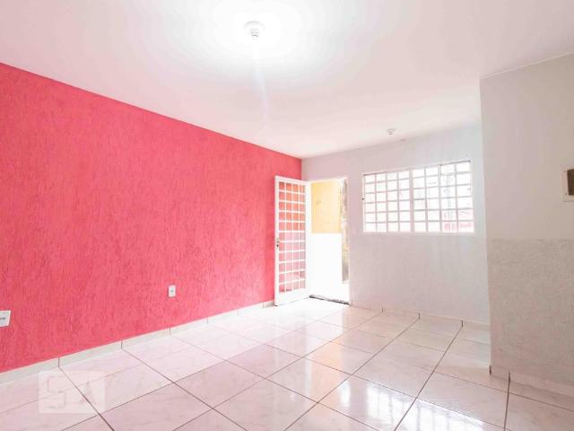 Casa, Taguatinga, 1 Quarto, 35 m2 Brasília