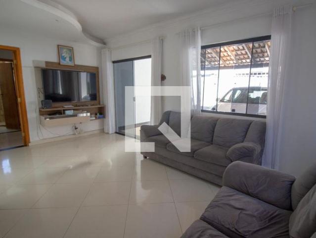 Casa, Taguatinga, 4 Quartos, 240 m2 Brasília