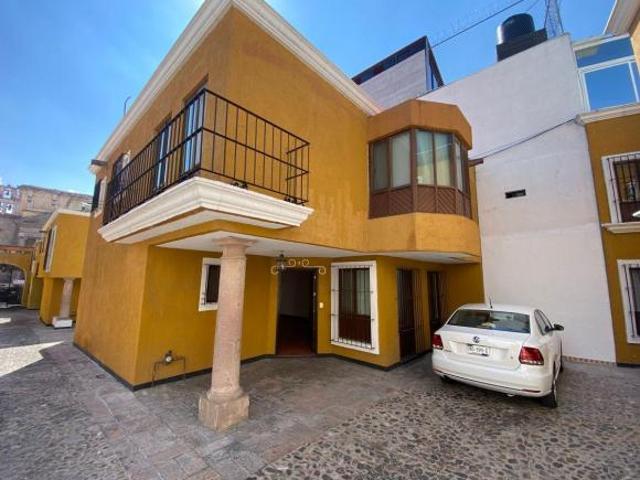 CASA TERECITA EN VENTA EN EL CENTRO HISTORICO