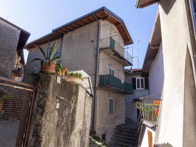 Casa Terra Tetto ad Abbadia Lariana: 3 Unit Vista Lago 204