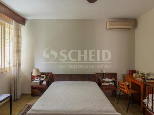 CASA TÉRREA, 4 DORMITÓRIOS, 1 SUÍTE, 4 VAGAS ALTO DA BOA VISTA!