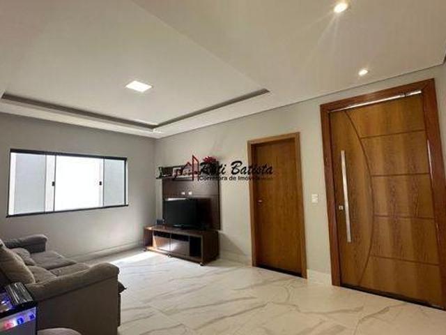 Casa terrea 4 quartos aceita financiamento e permuta Alphaville 2