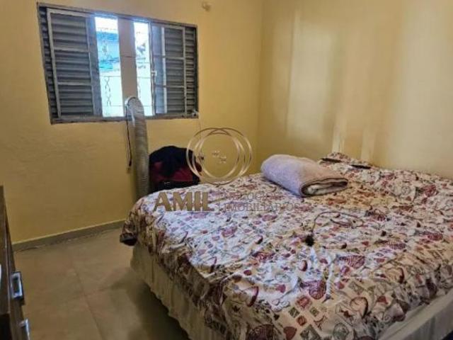 Casa Térrea, 03 Dormitórios, 150m², Parque Nova Esperança, Zona Leste de São José dos Campos