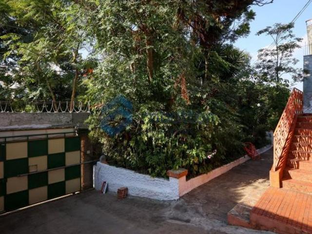 CASA TERREA 05 VAGAS + QUINTAL LAPA