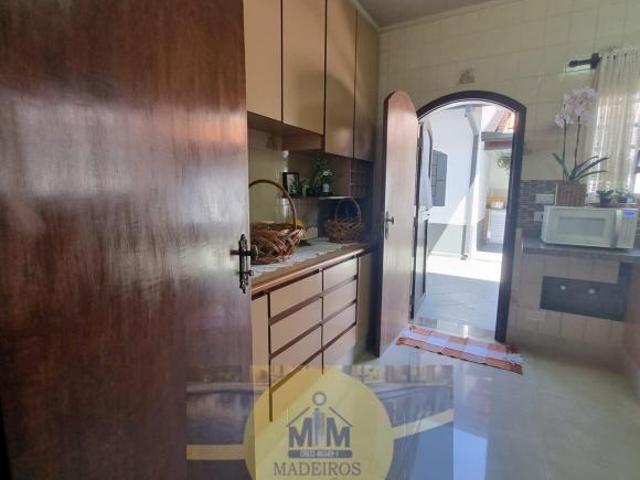 Casa térrea 13 x 28 364m A.T – 195 A.C R$ 1.790.000,00 – City Campo Grande 3 dormitórios 2 vagas