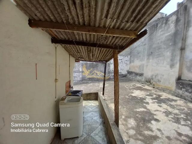 Casa Térrea, 1 Quarto para Alugar, por R$ 950,00