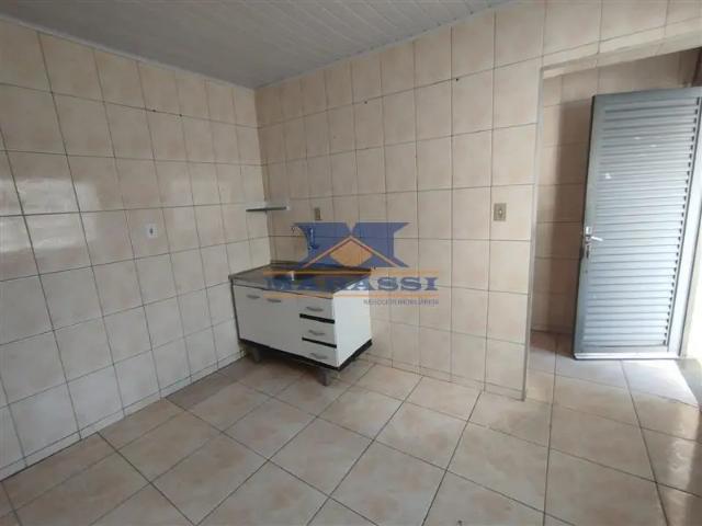 Casa Térrea, 1 Quarto para Alugar, por R$ 980,00