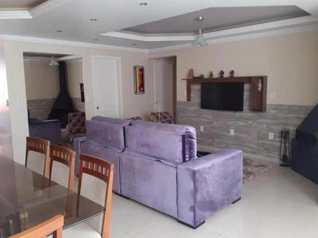 Casa terréa 2 dormitorios sendo 1 suite Moinhos de ventos, Canoas RS