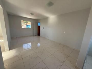 Casa Térrea 2 Dorms para Alugar 60 m² por R$ 1.800,00
