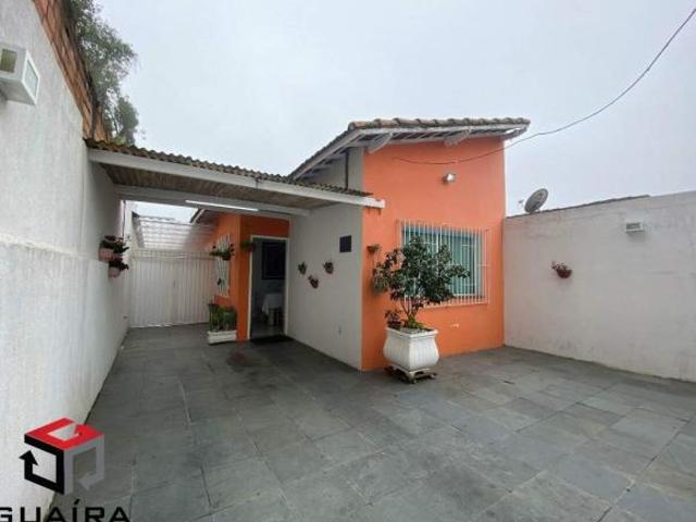 Casa térrea 2 quartos, 2 banheiros, 3 vagas, edícula. Bairro Assunção