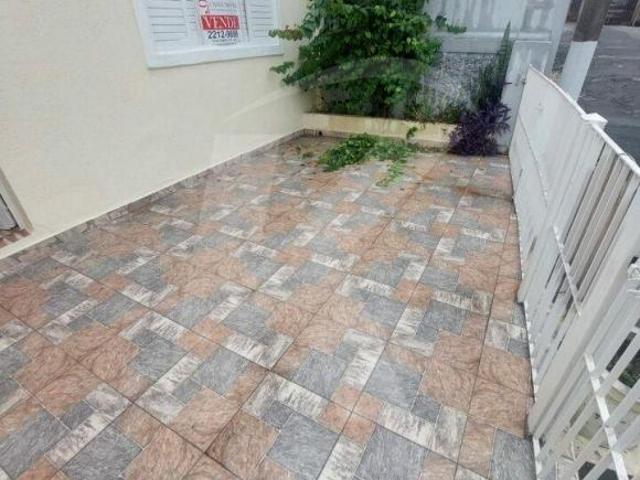 Casa Térrea 2 Quartos e 1 vaga de Garagem, Confira !