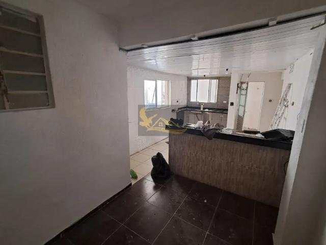Casa Térrea, 2 Quartos para Alugar, 56 m² por R$ 1.600,00