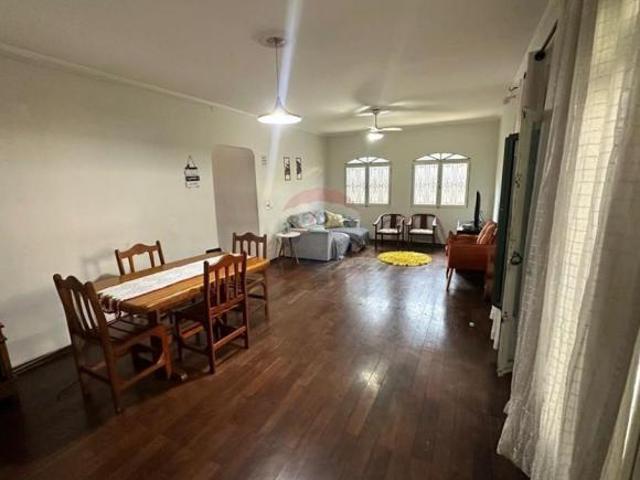 Casa Térrea 3 dormitório em Vila Mesquita, São Paulo!