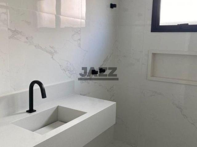 Casa Térrea 3 Dormitórios com Suíte, Piscina e Área Gourmet