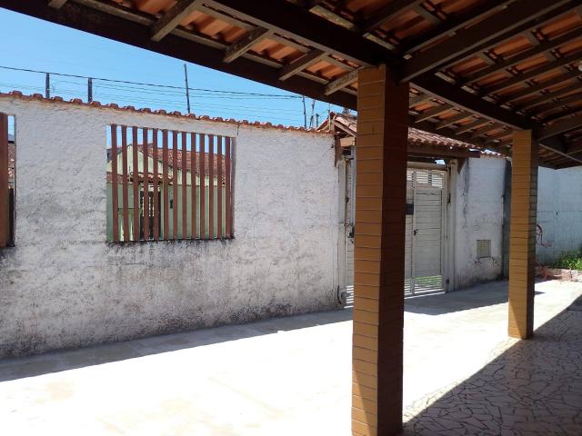CASA TERREA 3 DORMITORIOS PISCINA LADO PRAIA FINANCIAMENTO ITANHAEM