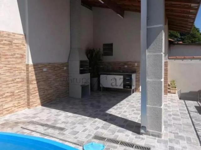 Casa térrea 3 dormitórios suíte Jardim Satélite São José dos Campos 287m²