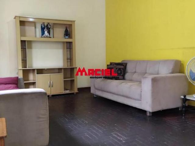 CASA TÉRREA 3 QUARTOS 1 SUÍTE C/EDÍCULA ÁREA TERRENO 300M² PARQUE INDUSTRIAL ZONA SUL