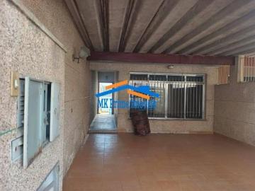 Casa Térrea 3 Quartos, 2 Vagas, 250m² de Terreno, Quitaúna/Osasco