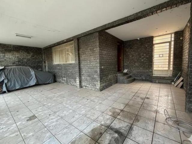 CASA TÉRREA, 3 quartos, 4 vagas, 240 m² de área conmstruída, à venda por R$ 790.000 Jardim Santa M