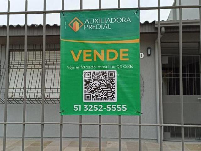 Casa térrea 3 quartos e 6 vagas de garagem no Bairro Sarandi