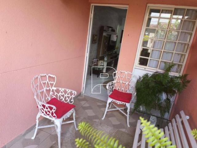 Casa Térrea 3 quartos sendo 2 suites em Condomínio