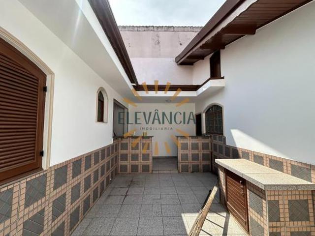 Casa térrea 3 quartos suíte Butantã USP São Paulo