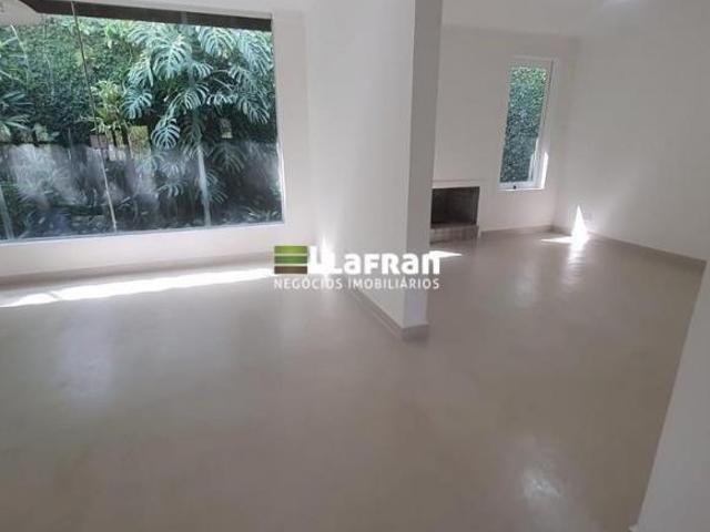 Casa Térrea 3 suites Cotia