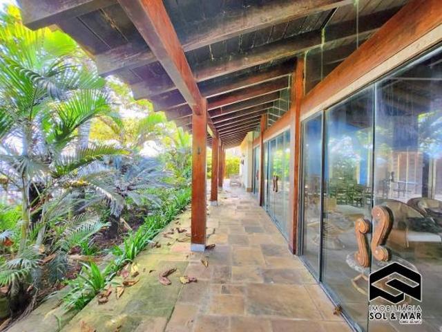 CASA TÉRREA, TERRENO DE ESQUINA 797m², FRENTE AO MAR!