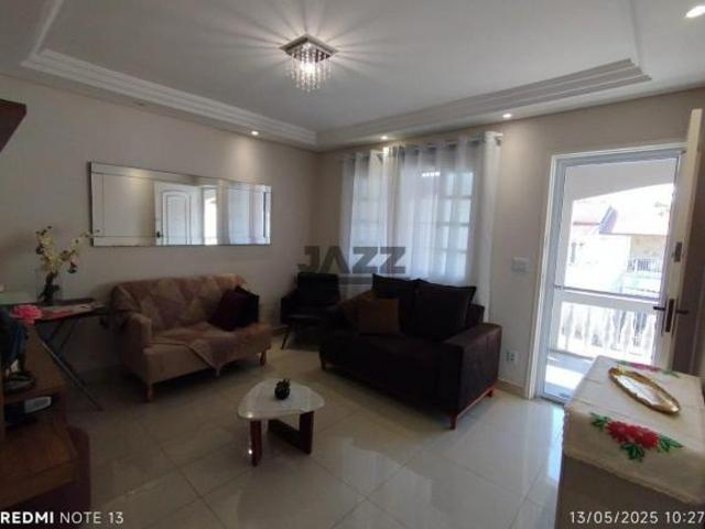 Casa Térrea Totalmente Reformada à Venda no Vista Verde | 200 m² de Terreno | Edícula | Excelente Lo