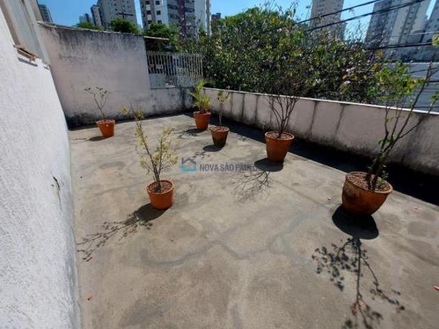 Casa térrea à venda na Saúde com 3 quartos e 3 vagas de garagem, 450 m² de terreno