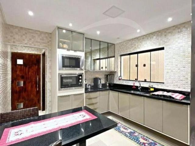 Casa Térrea á Venda na Vila Constança com espaço festa, vem conhecer !