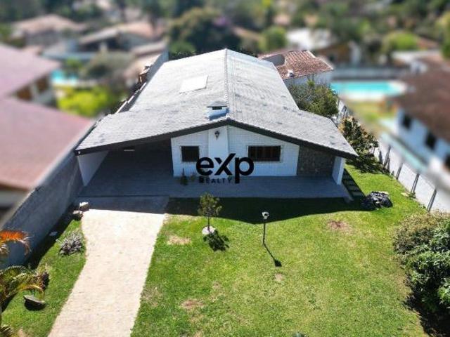 Casa térrea à venda na Vila Giglio Atibaia/SP | 5 dormitórios, piscina e terreno de 1.000 m²