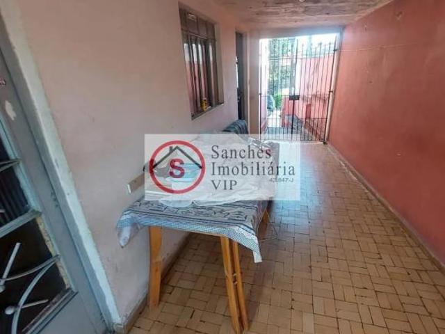 CASA TÉRREA A VENDA NA VILA LUCIA PRÓXIMO AO METRÔ TAMANDUATEÍ. 2 CASAS NO QUINTAL. TERRENO COM 276