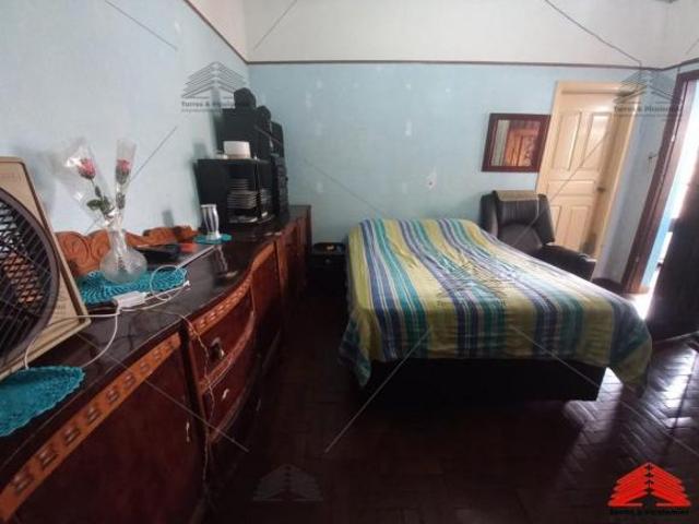 Casa terrea a venda na Vila Prudente com 214m2 de terreno, 2 dormitorios, 2 vagas
